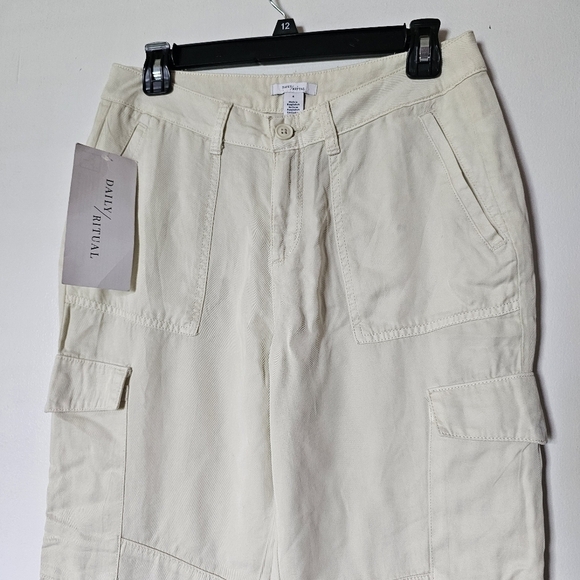 NWT Daily Ritual white lyocell cargo light slim gorpcore summer high-rise pants - Picture 2 of 7